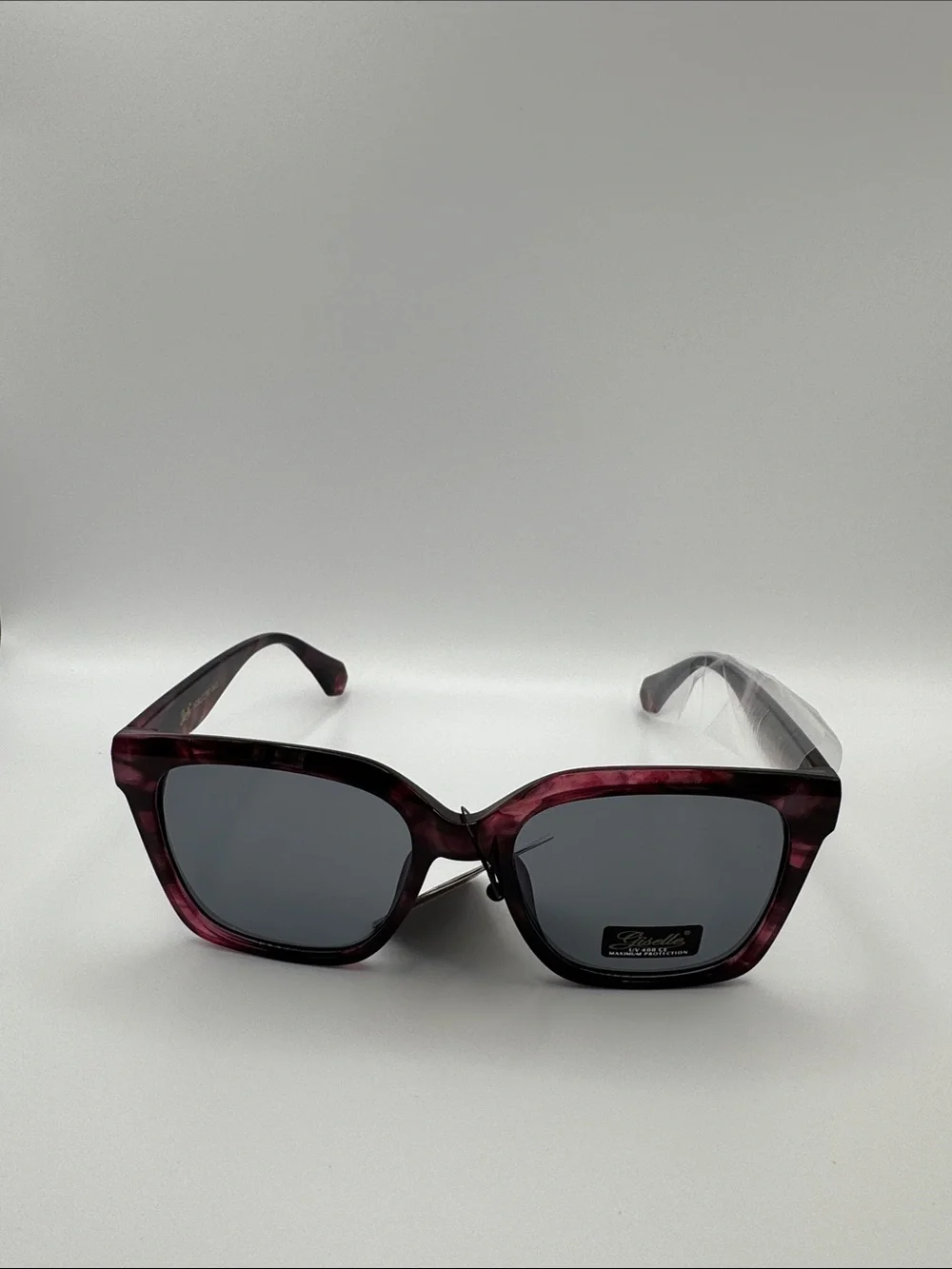 Stylish Women's Cat-Eye Sunglasses in Maroon